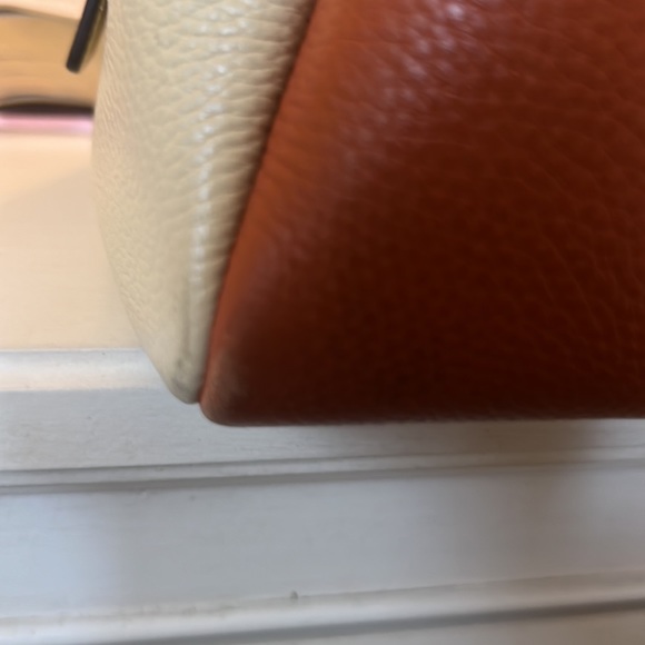 Lora Carryall In Colorblock Signature - Picture 6 of 8